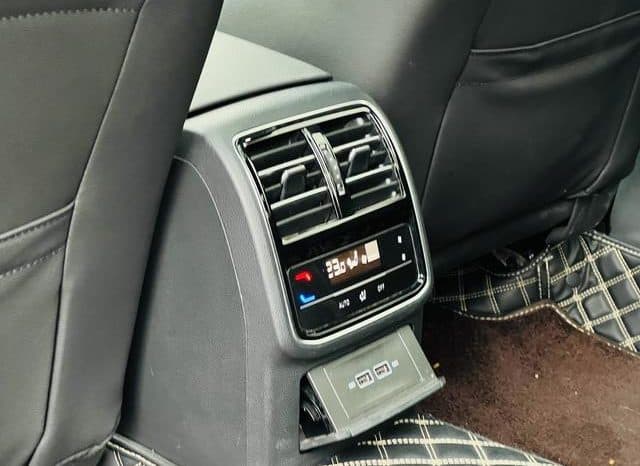 
								Volkswagen Magotan, 2021 full									