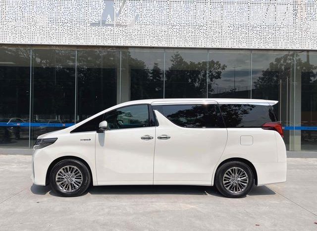 
								Toyota Vellfire (II), 2020 full									