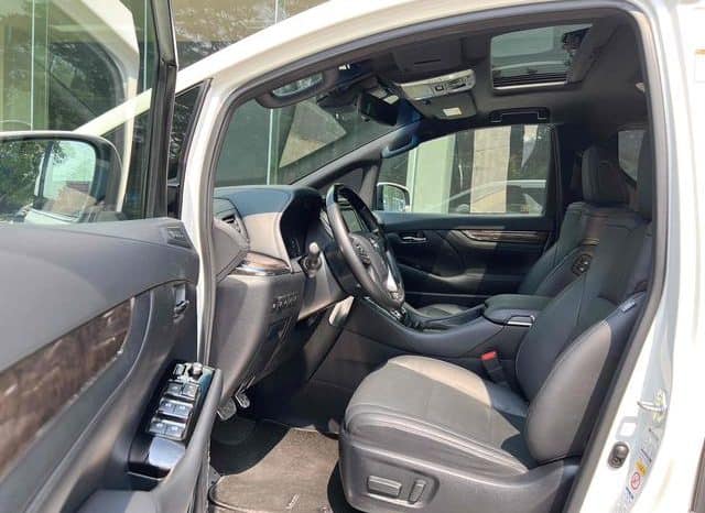 
								Toyota Vellfire (II), 2020 full									