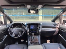 
										Toyota Vellfire (II), 2020 full									