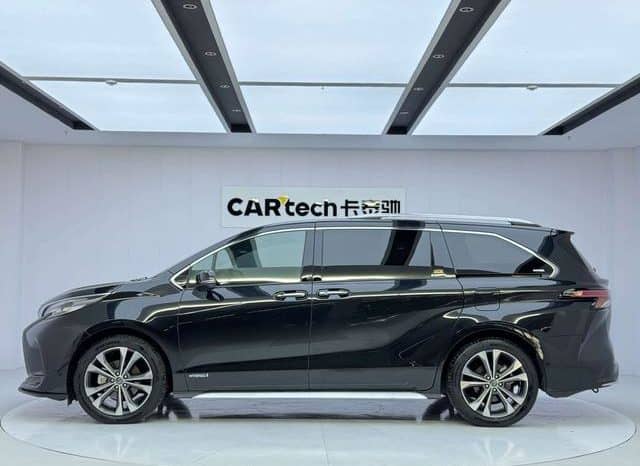 
								Toyota Granvia, 2023 full									