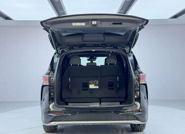 
								Toyota Granvia, 2023 full									