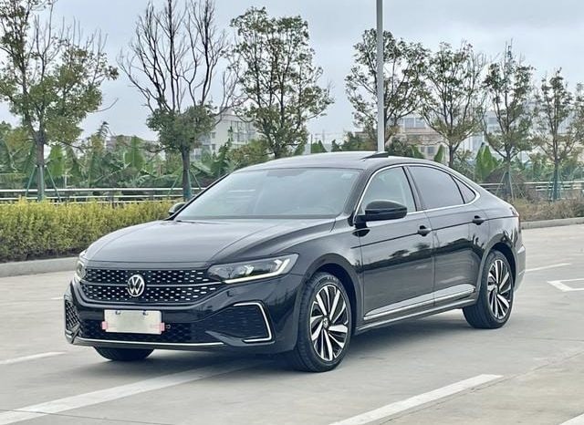 67d890d76fa83 Volkswagen Passat, 2022