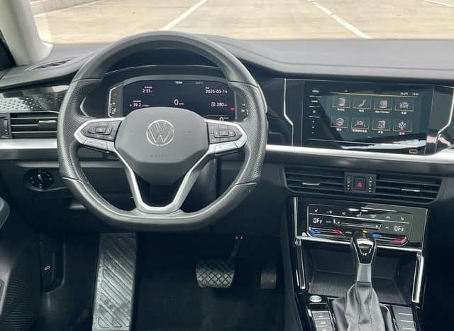 
								Volkswagen Passat, 2022 full									
