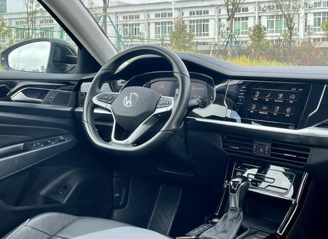
								Volkswagen Passat, 2022 full									