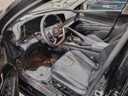 
										Hyundai Elantra (VII), 2023 full									