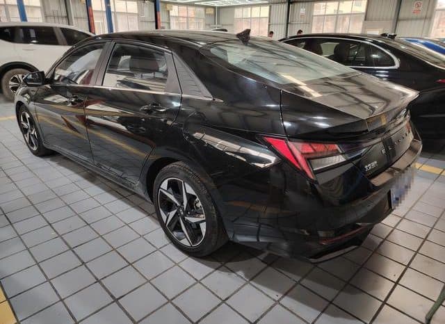 
								Hyundai Elantra (VII), 2023 full									