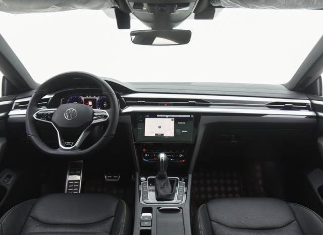 
								Volkswagen Passat CC, 2024 full									