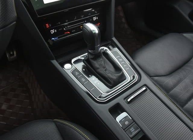 
								Volkswagen Passat CC, 2024 full									