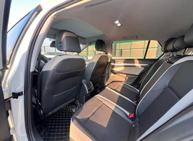 
								Volkswagen Golf 280 TSI, 2021 full									