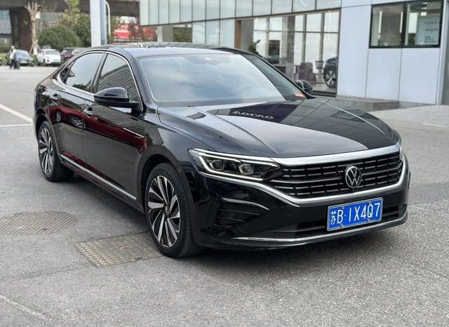 
								Volkswagen Passat, 2023 full									