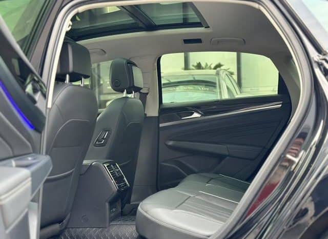 
								Volkswagen Passat, 2023 full									