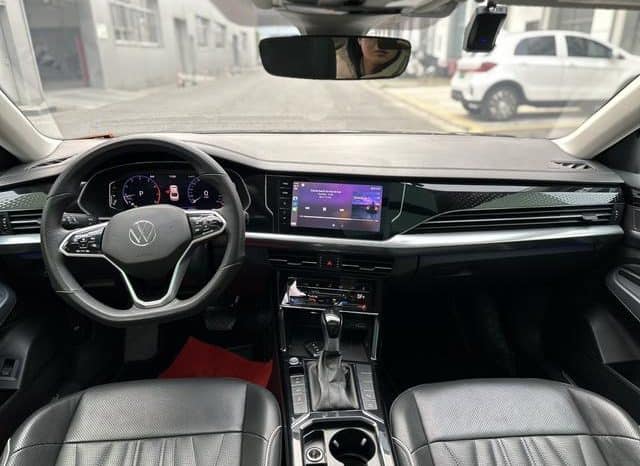 
								Volkswagen Passat, 2023 full									
