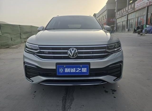 
								Volkswagen Tiguan L, 2021 full									