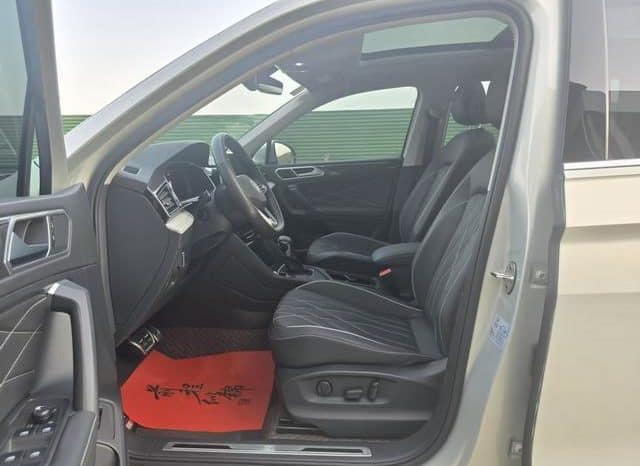 
								Volkswagen Tiguan L, 2021 full									