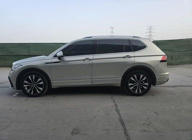 
								Volkswagen Tiguan L, 2021 full									