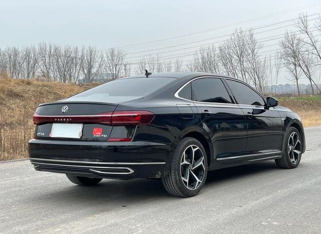 
								Volkswagen Passat, 2023 full									