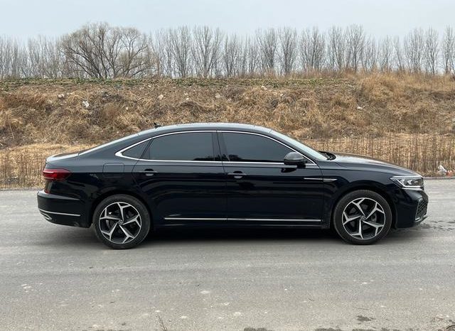 
								Volkswagen Passat, 2023 full									