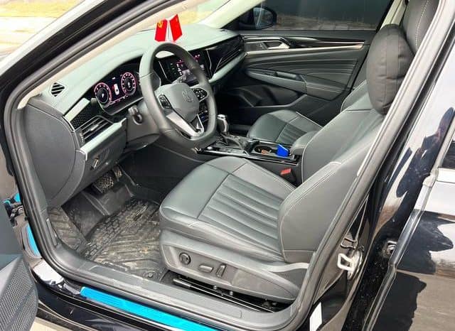 
								Volkswagen Passat, 2023 full									