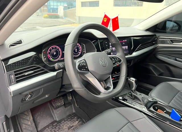 
								Volkswagen Passat, 2023 full									