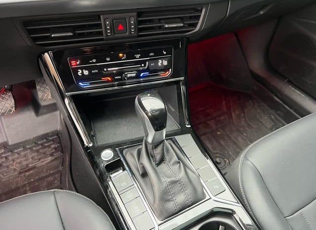 
								Volkswagen Passat, 2023 full									