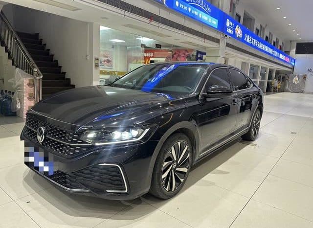 67d896ac6f251 Volkswagen Passat, 2022