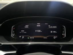 
										Volkswagen Passat, 2022 full									