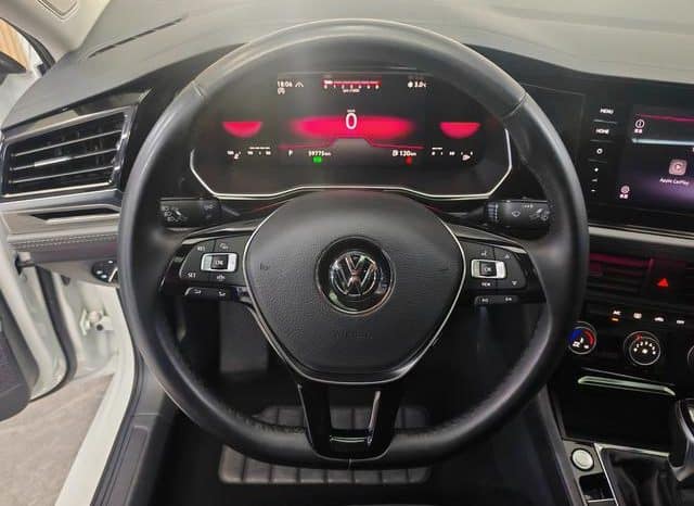 
								Volkswagen Jetta, 2021 full									