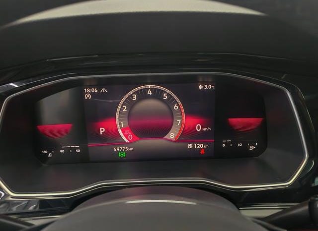
								Volkswagen Jetta, 2021 full									