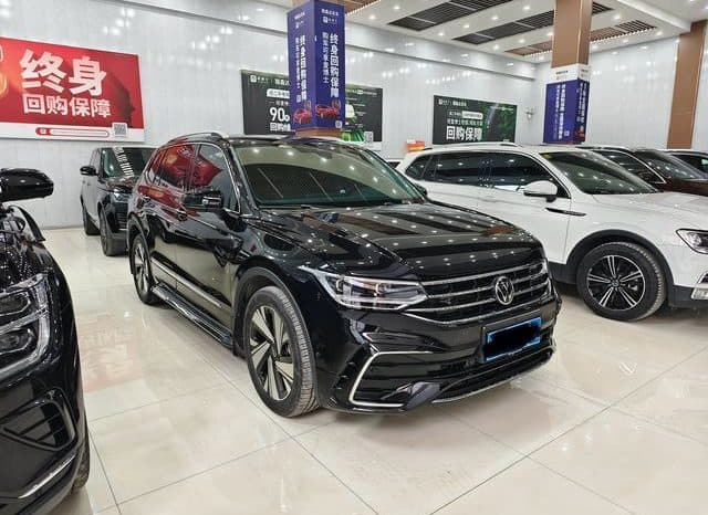 
								Volkswagen Tiguan L, 2023 full									
