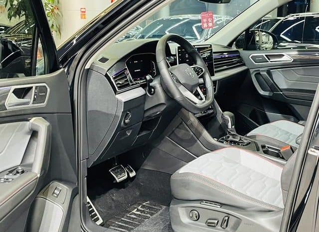 
								Volkswagen Tiguan L, 2023 full									