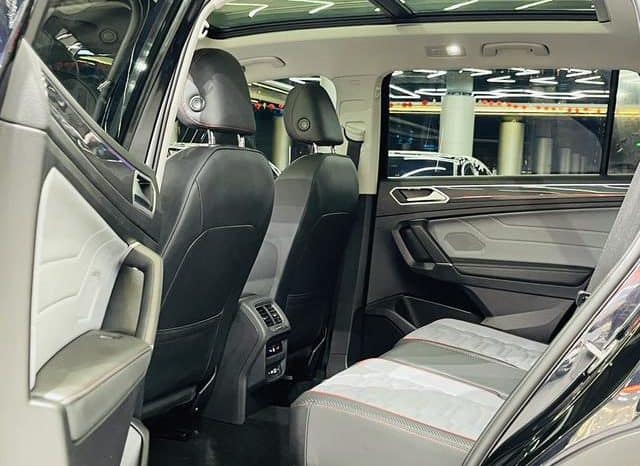 
								Volkswagen Tiguan L, 2023 full									