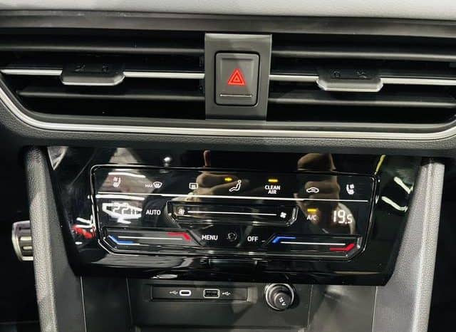 
								Volkswagen Tiguan L, 2023 full									