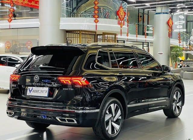 
								Volkswagen Tiguan L, 2023 full									