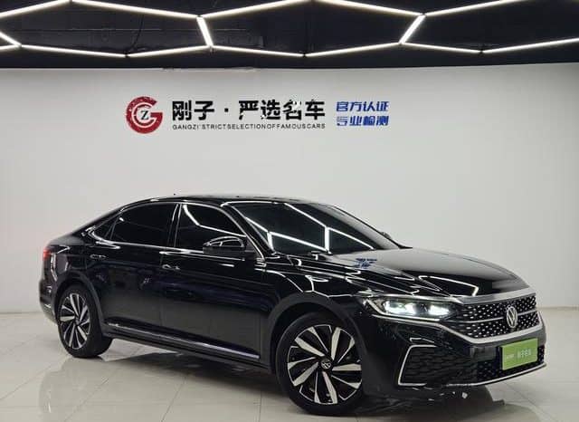 
								Volkswagen Passat, 2023 full									