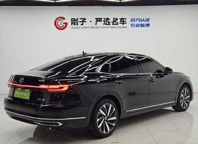 
								Volkswagen Passat, 2023 full									