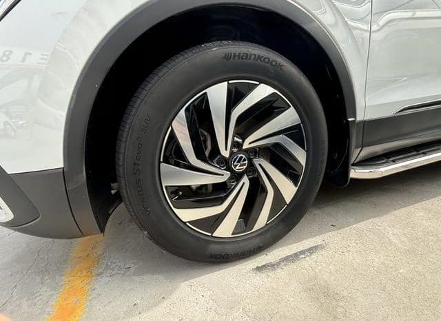 
								Volkswagen Tiguan L, 2023 full									