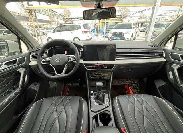 
								Volkswagen Tiguan L, 2023 full									