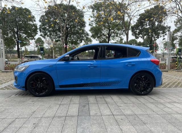
								Ford Focus, 2023 full									