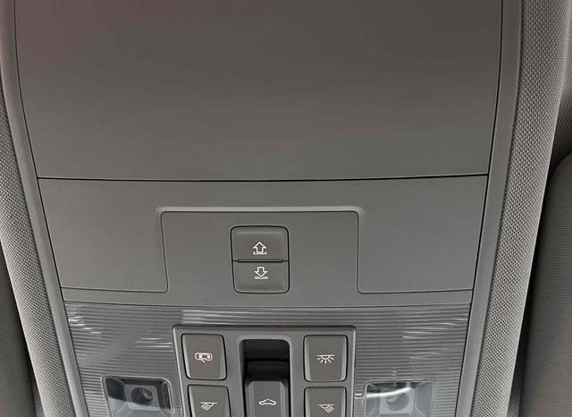 
								Volkswagen Tiguan L, 2022 full									