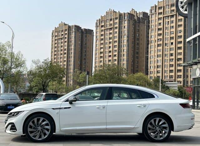 
								Volkswagen Passat CC, 2023 full									