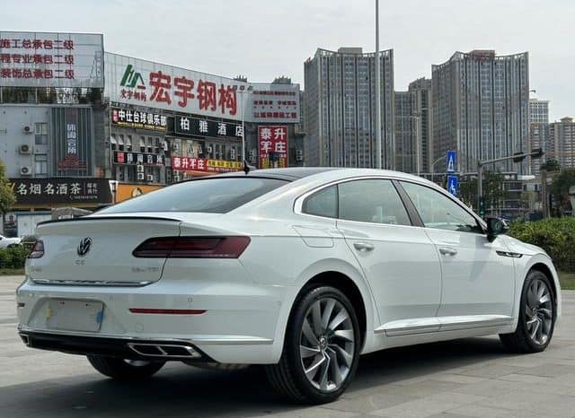
								Volkswagen Passat CC, 2023 full									