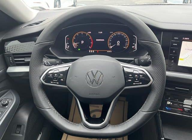 
								Volkswagen Passat, 2023 full									