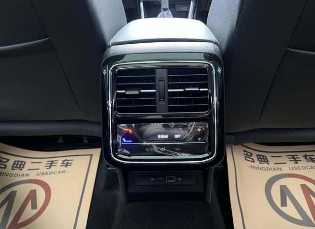 
								Volkswagen Passat, 2023 full									