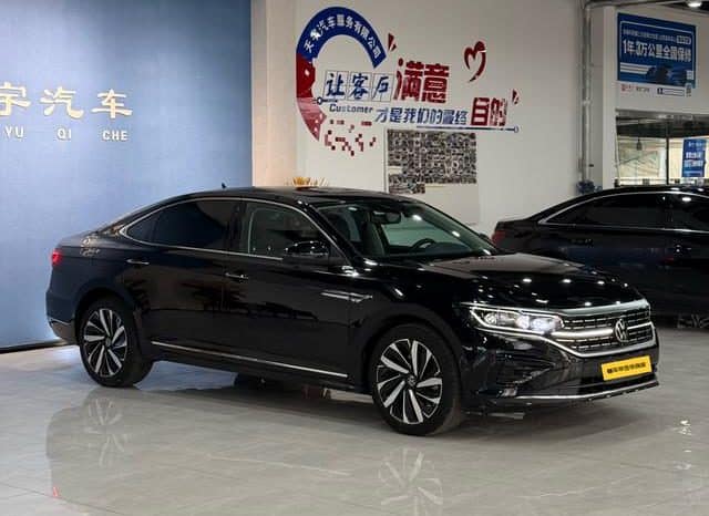 
								Volkswagen Passat, 2023 full									