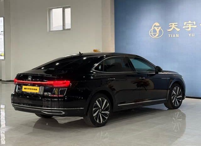 
								Volkswagen Passat, 2023 full									