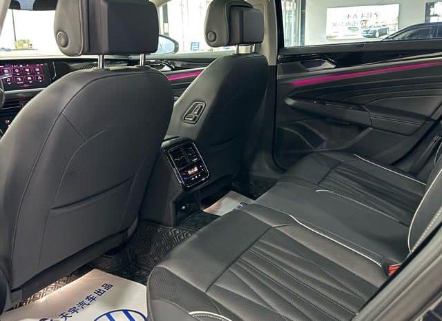 
								Volkswagen Passat, 2023 full									