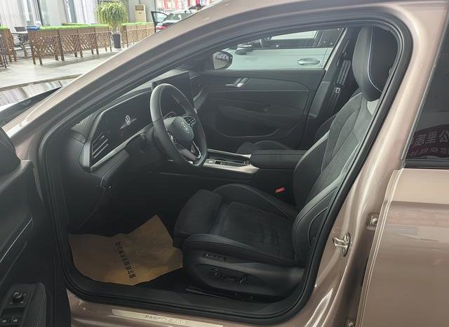 
								Volkswagen Passat, 2024 full									