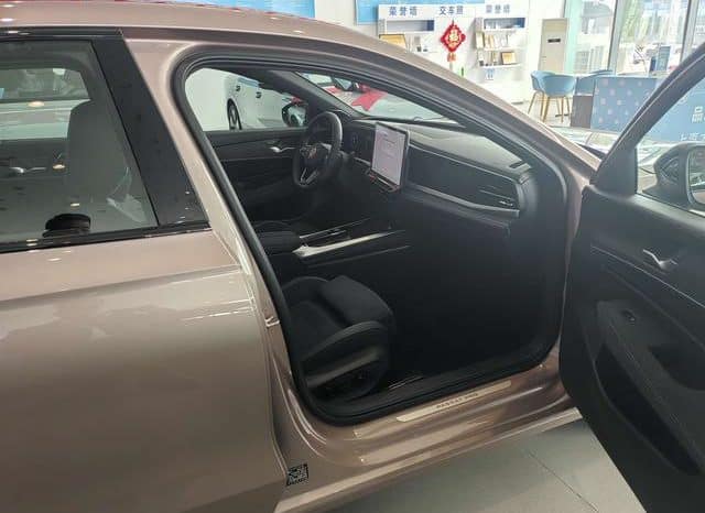 
								Volkswagen Passat, 2024 full									