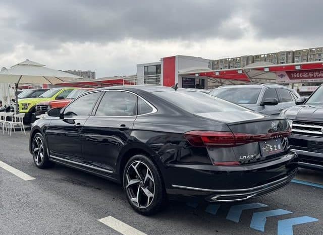 
								Volkswagen Passat, 2023 full									